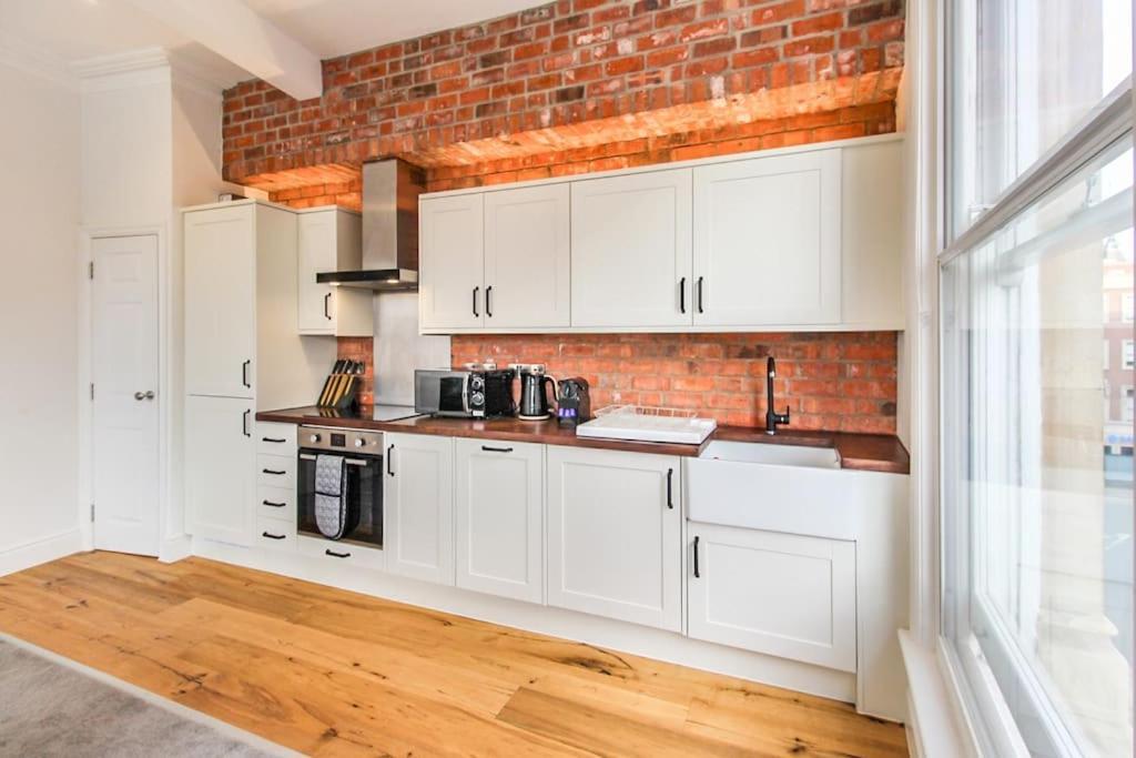 Spacious City Centre Lace Market Apartment Nottingham Exterior photo
