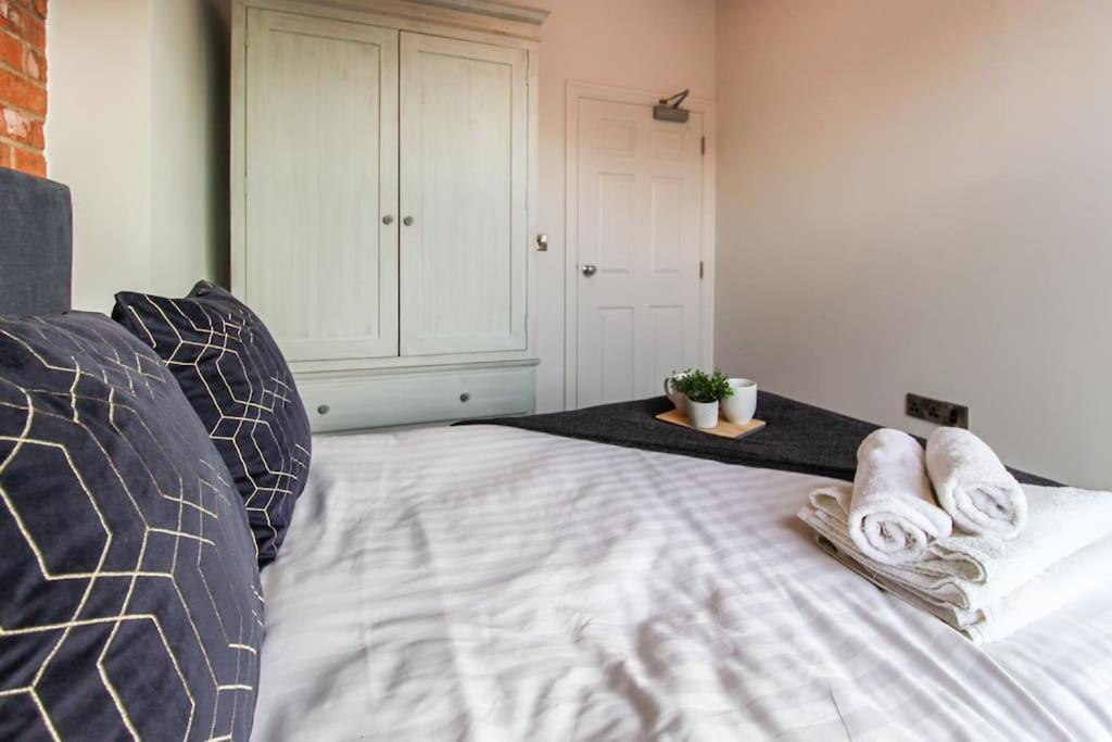 Spacious City Centre Lace Market Apartment Nottingham Exterior photo